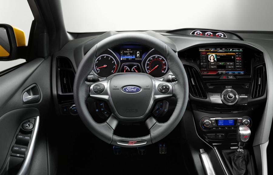  Ford Focus ST 2012 года  (US) (фото 3 из 20)